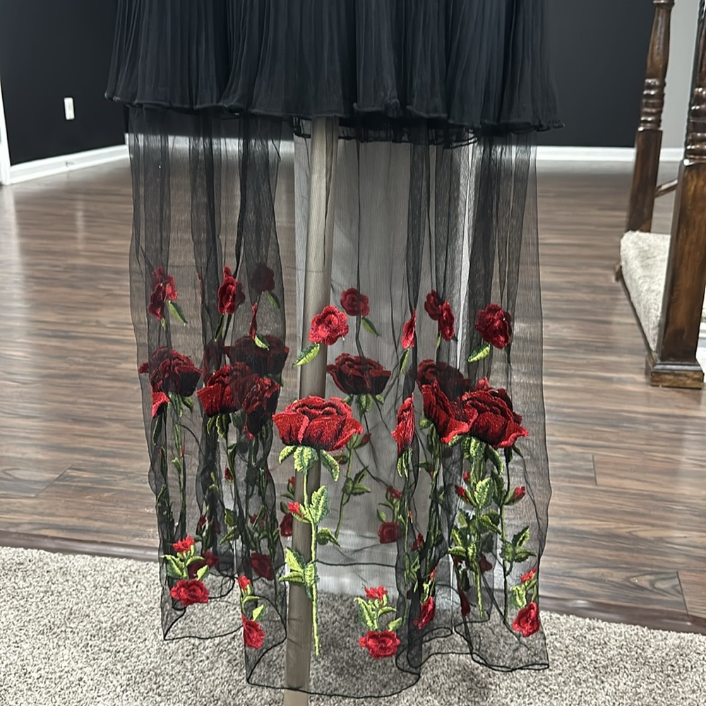 Deco Style Ruffled Skirt - Picture 3 of 10